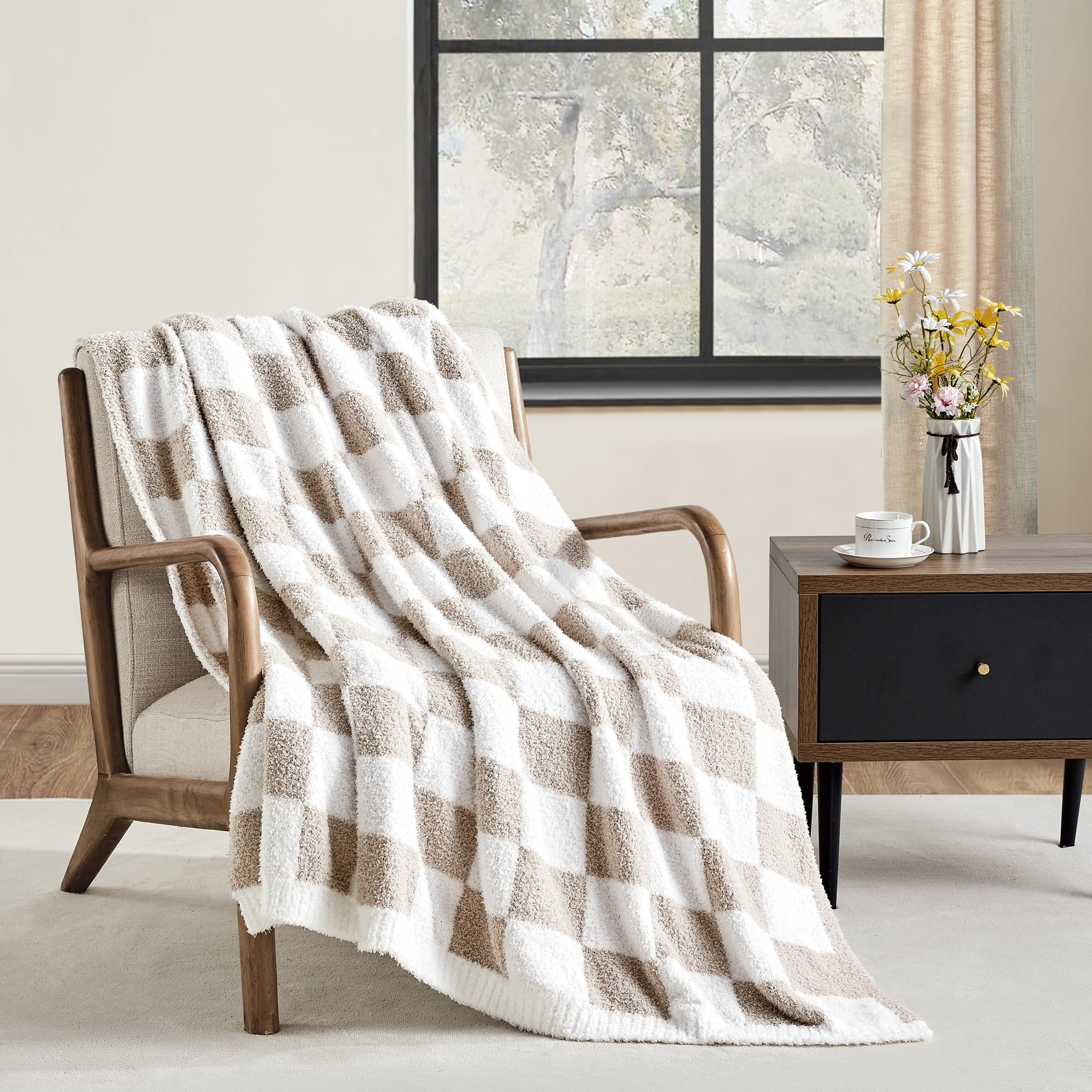 CREVENT Ultra Soft and Plush Reversible Microfiber Throw Blanket for Couch Sofa and Bed (127cm X 152cm Chessboard Beige)