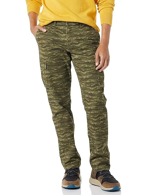Amazon Essentials Men's Straight-Fit Stretch Cargo Pant (Available in Big & Tall), Olive Camouflage, 40W x 32L