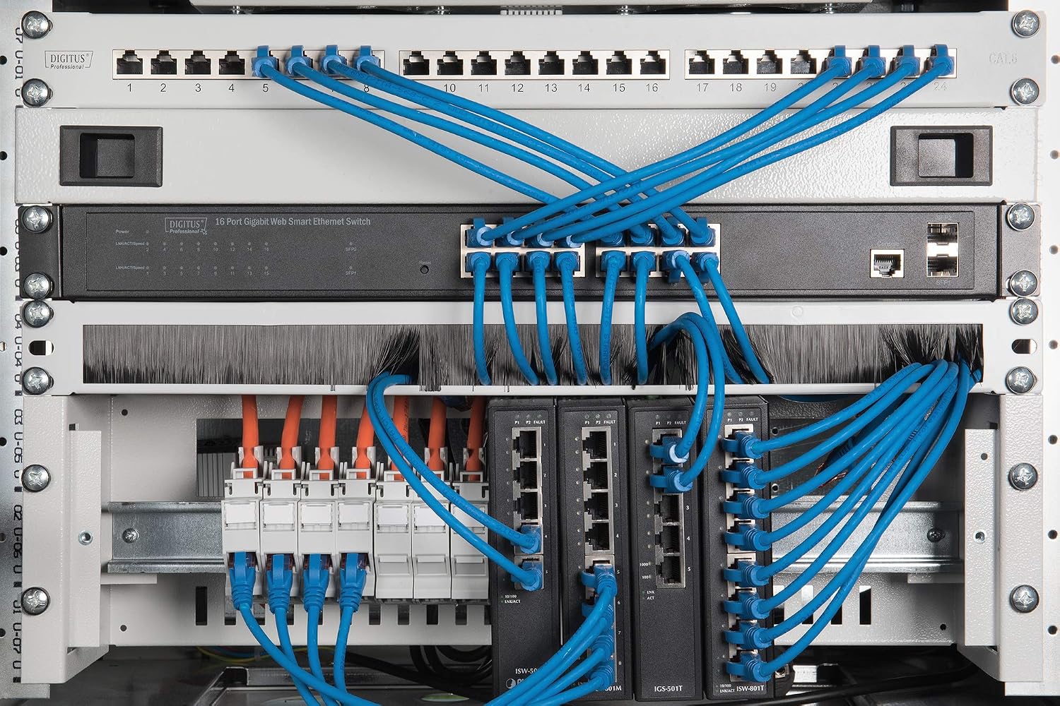 DIGITUS Cable Grommet with Brush Strip - 1U - 19 Inch - Network Enclosure - Patch Cable - Gray, Grey, 1 U - Image 3