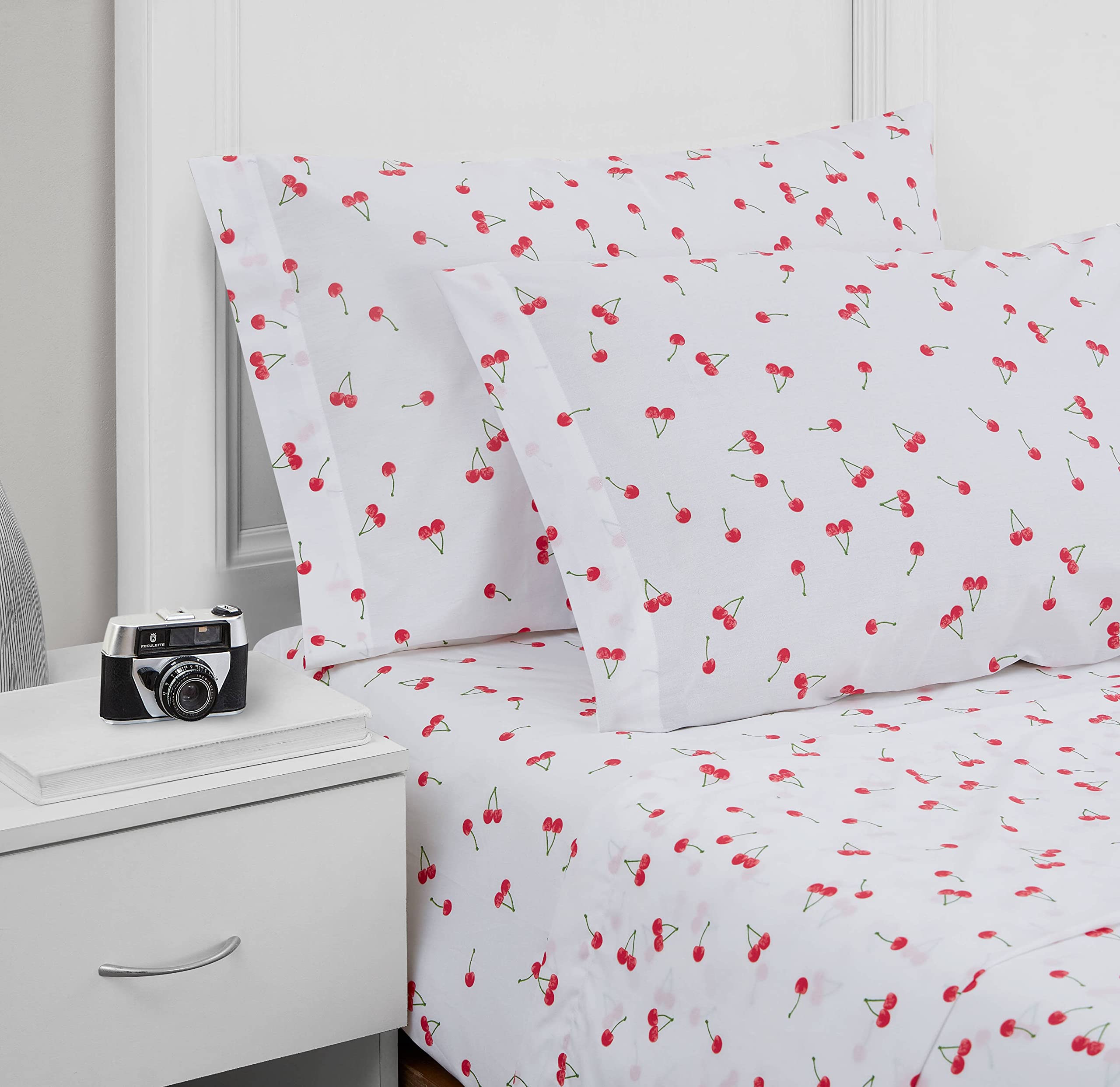 Poppy & Fritz - Full Sheets, Cotton Percale Bedding Set, Crisp & Cool, Lightweight Home Decor (Cherries, Full)