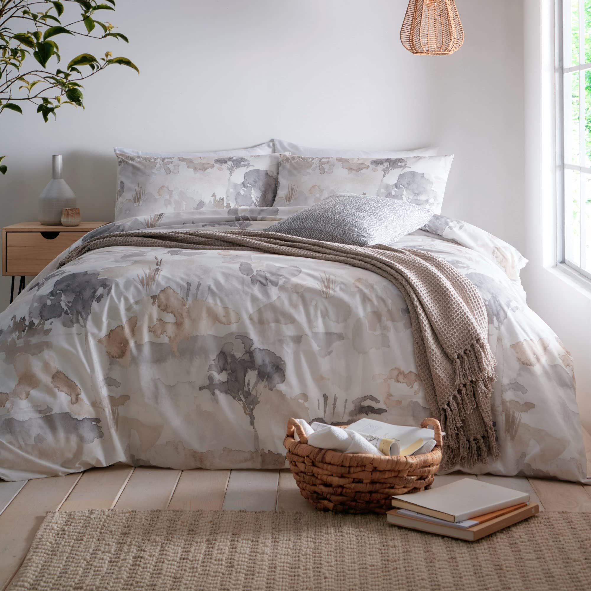 Appletree - Linen Landscape Duvet Cover - King Bedding Size (230 x 220cm) - Soft 100% Cotton - 2 Pillowcases - Watercolour Art Bedding in Natural - Linen Duvet Cover - Abstract Print Duvet
