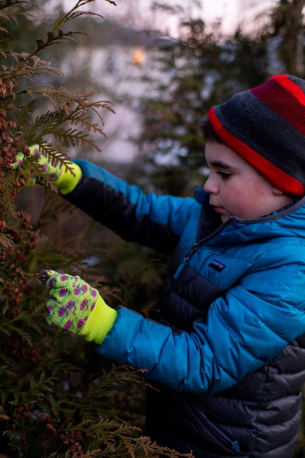 G & F 1823-3 JustForKids Soft Jersey Kids Garden Gloves, Kids Work Gloves, 3 Pairs Green/Red/Blue per Pack: Home Improvement