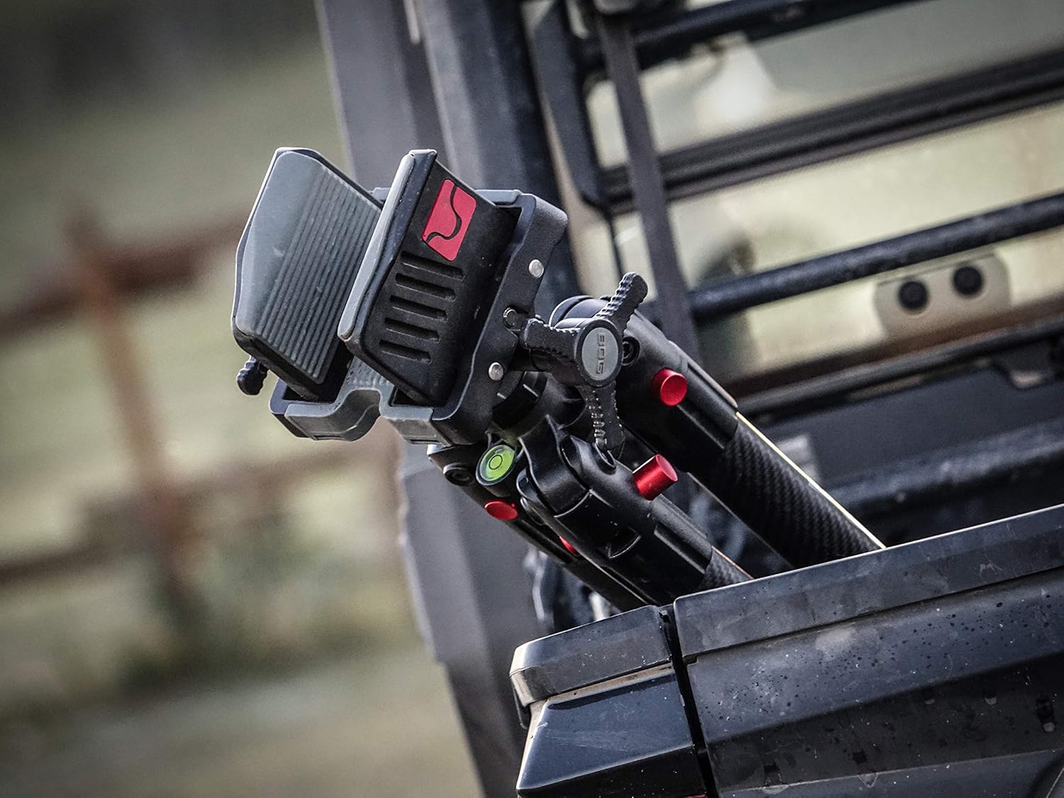 Bog DeathGrip Carbon Fiber Tripod with Durable, Lightweight, Stable Design, Bubble Level and Hands-Free Operation for Hunting, Shooting and Outdoors : Sports & Outdoors