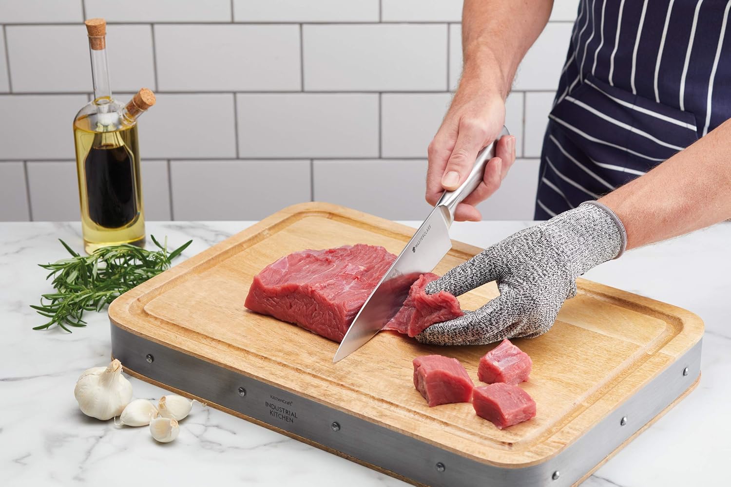 MasterClass Cut Resistant Kitchen Safety Glove for Food Preparation Grey, One Size Fits Most, One Size (Pack of 1) - Image 3