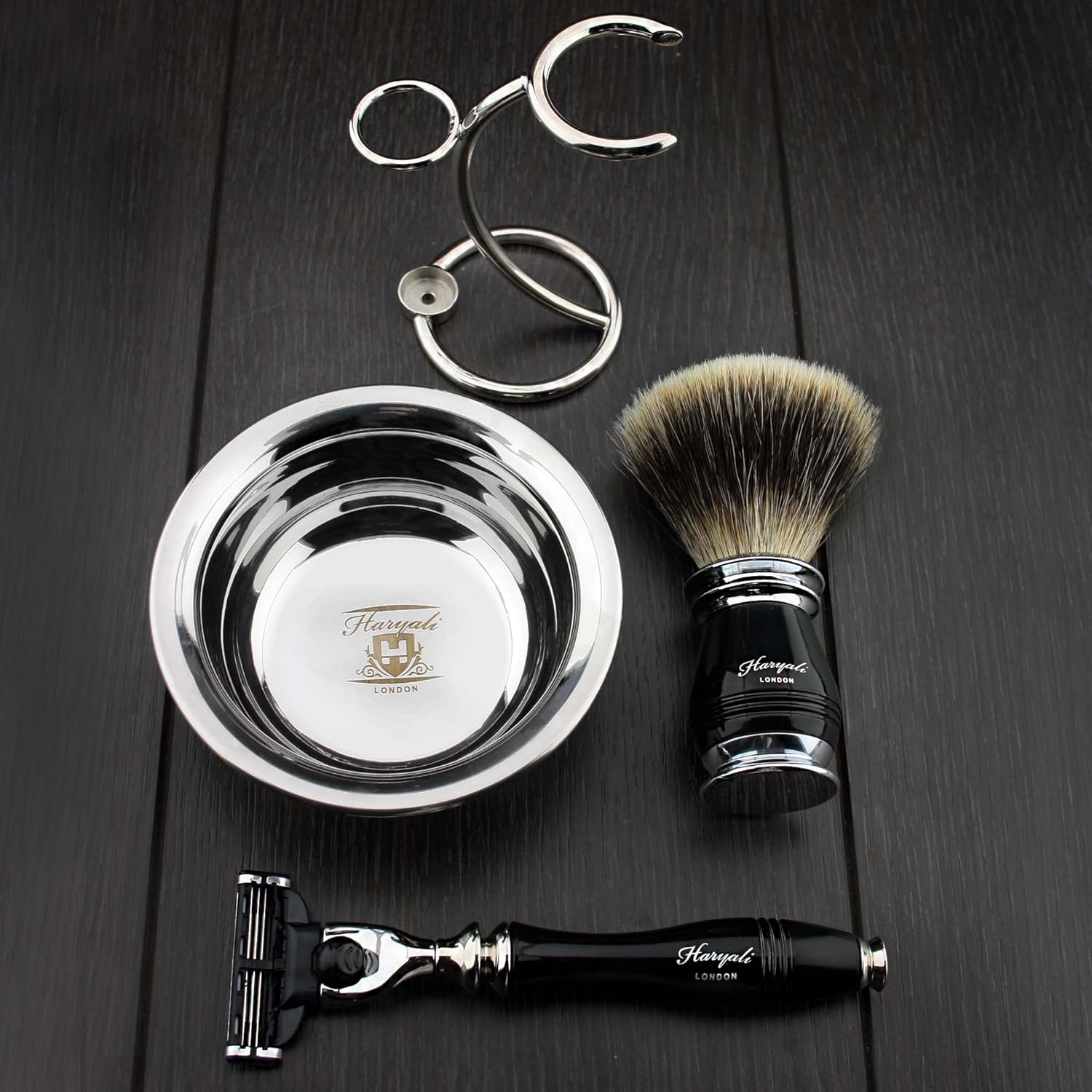 Men's Shaving Set in Black Colour Razor(Replaceable Head),Sliver Tip Badger Hair Brush - Image 4