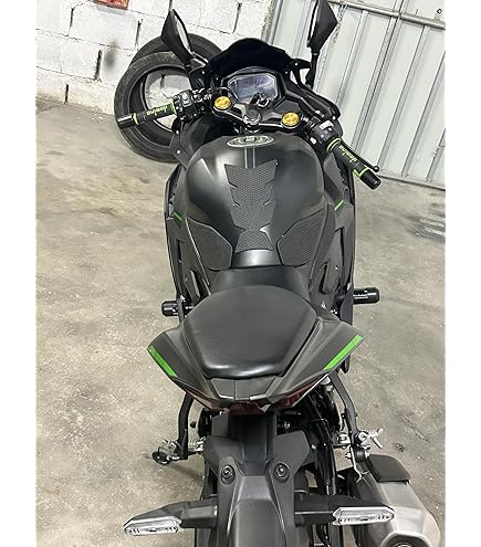 Ninja ZX4RR 2023 Tank Protector RAIMTO Fuel Tank Gasket Protector