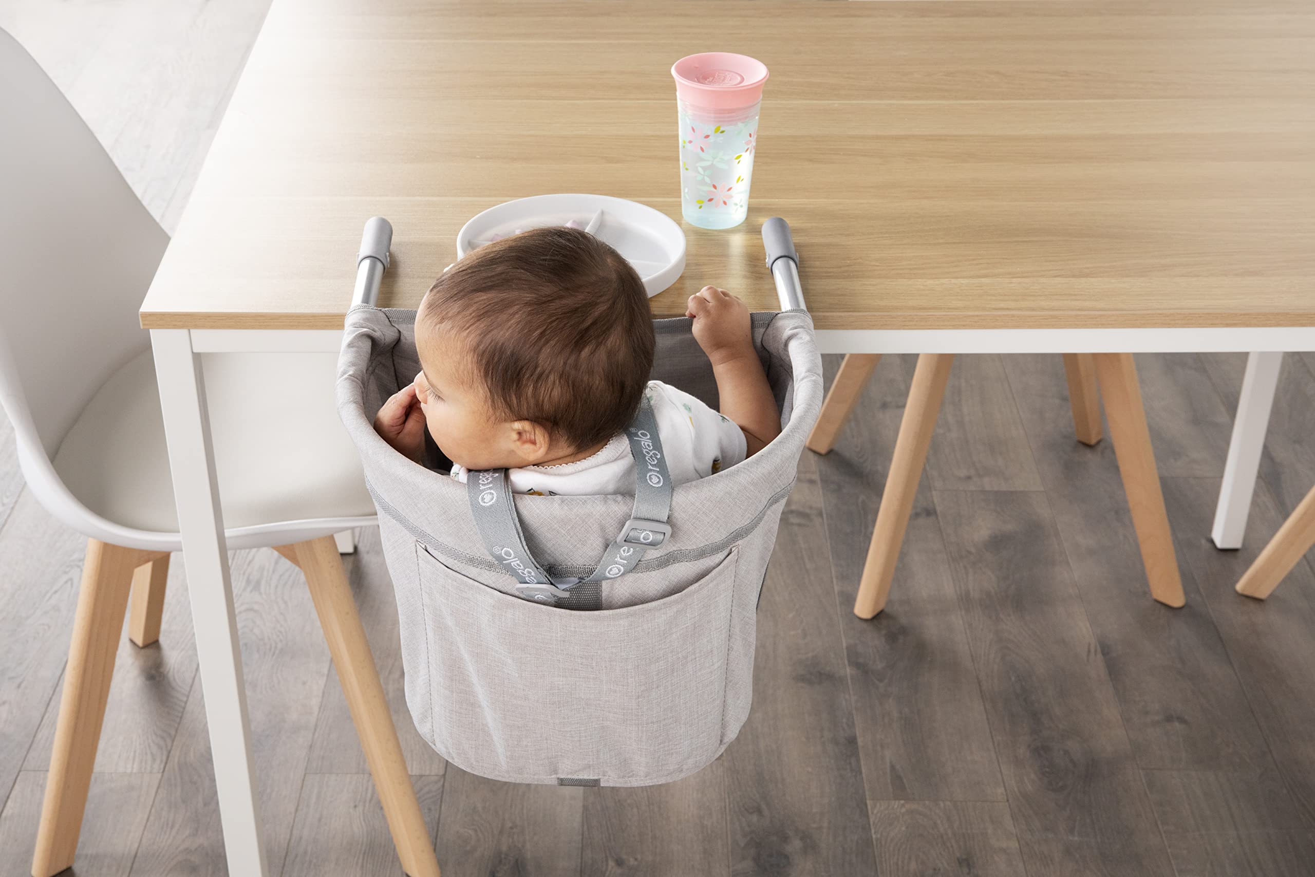 Regalo Easy Diner Hook-On High Chair, Award Winning Brand, Includes Storage Pocket, Rubber Bumpers to Protect Surfaces, and Fast Compact Foldable Design for Home and Travel Use