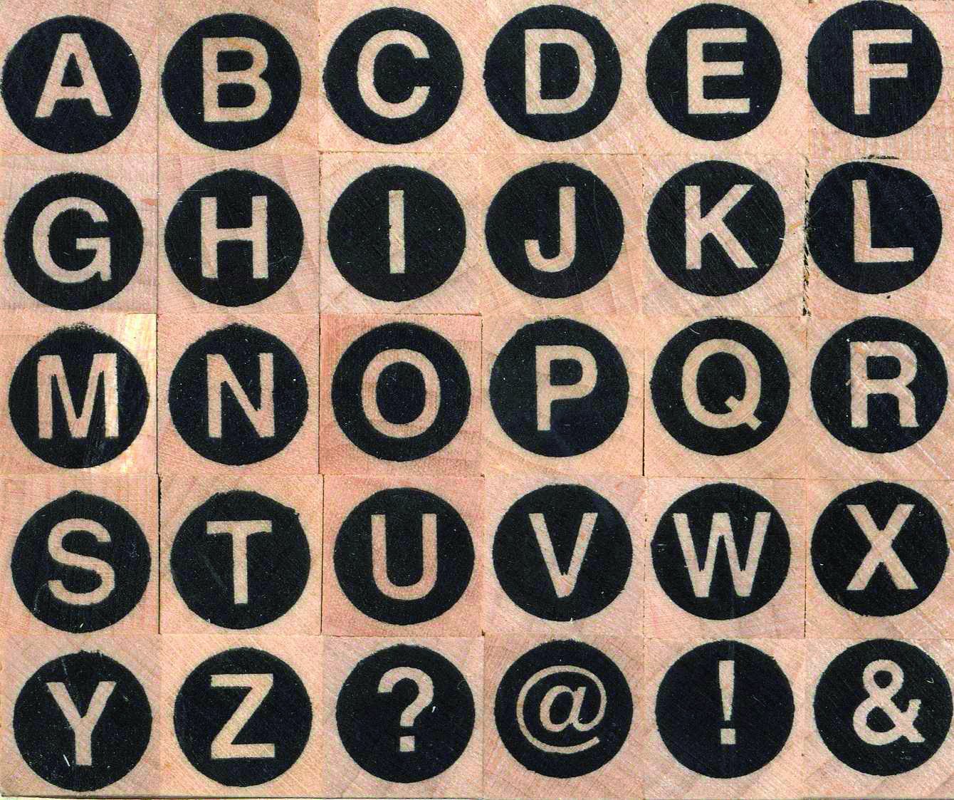 Artemio 1 cm Alphabet in Circle Upper Case Stamp Set