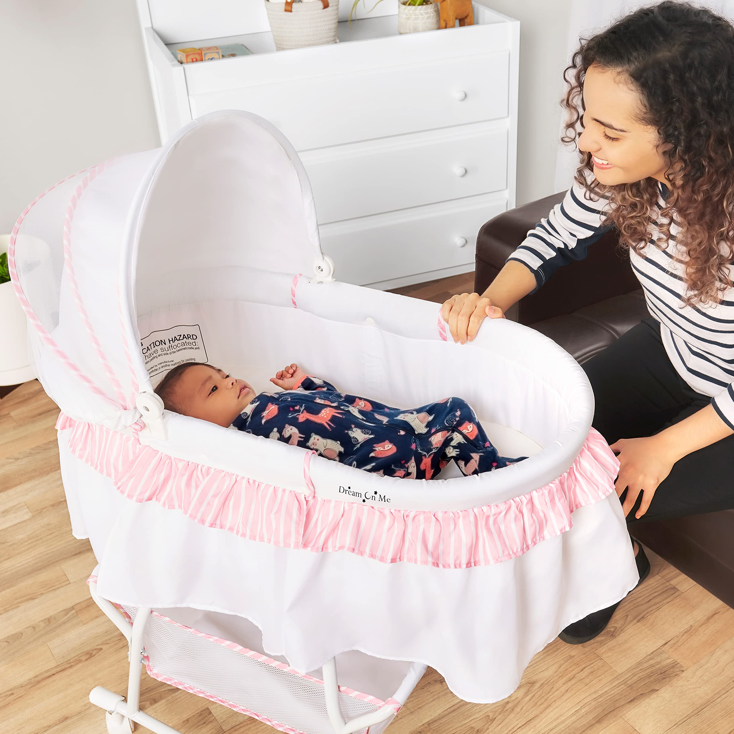 Dream On Me Lacy Portable 2in1 & Cradle in Pink and White