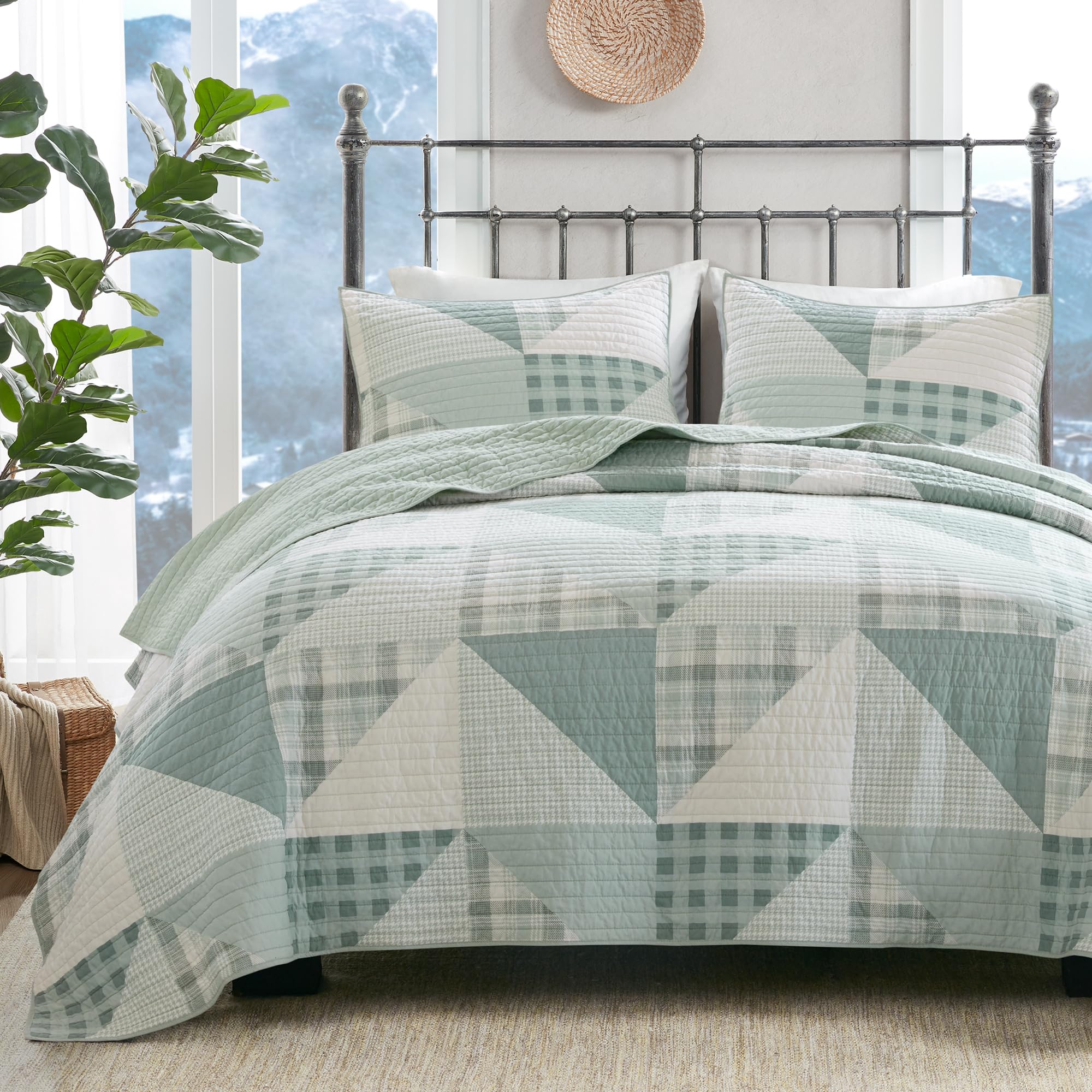 Woolrich Reversible Coverlet Set - Cottage Styling Reversed to Solid Color, All Season Lightweight Coverlet, Cozy Bedding Layer, Matching Shams, Oversized Full/Queen, Olsen Green Image