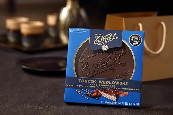 E.WEDEL – TORCIK WEDLOWSKI / WAFER CAKE (250G / 8.8 OZ)