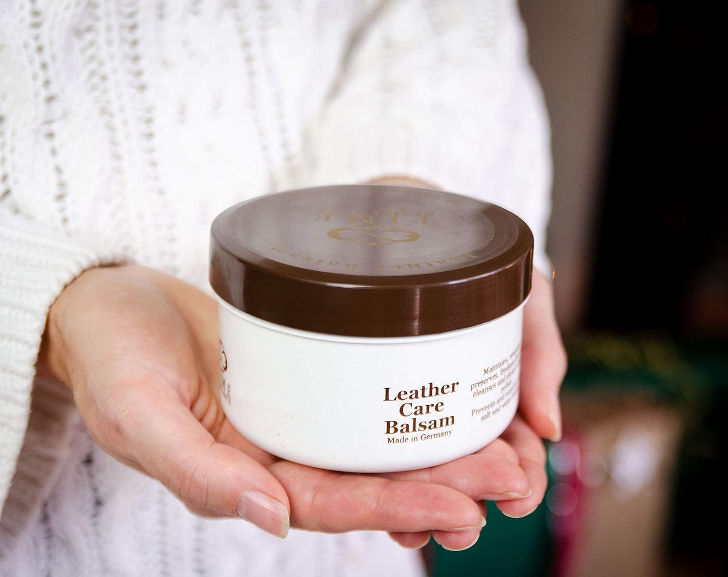 Leather Balsam for Shoes, Bags and Furniture Care and Protection 8.45 Oz (250ml) - Time Resistance: Shoes