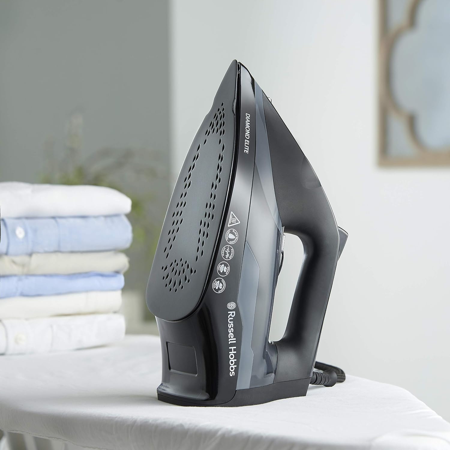 Russell Hobbs Diamond Elite Steam Iron, Black Diamond soleplate, 220g Steam Shot, 50g Continuous steam, 350ml Water Tank - Image 3