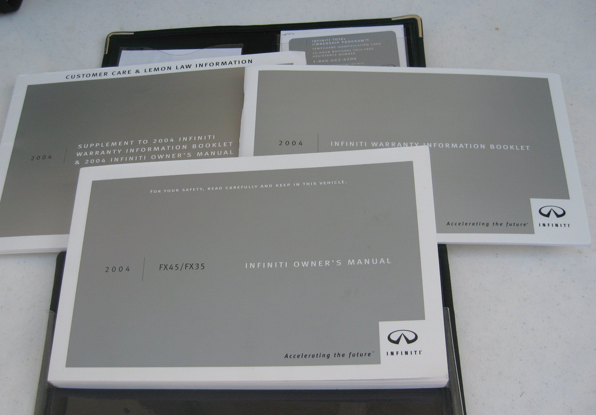 2004 Infiniti Fx45 And Fx35 Owner S Manual Original Infiniti Amazon Com Books