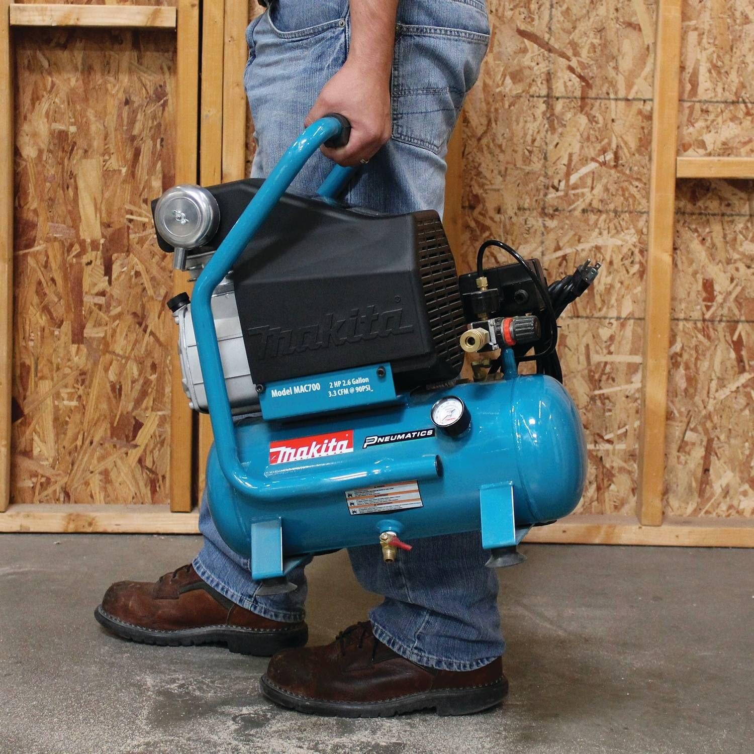Makita MAC700 Air Compressor