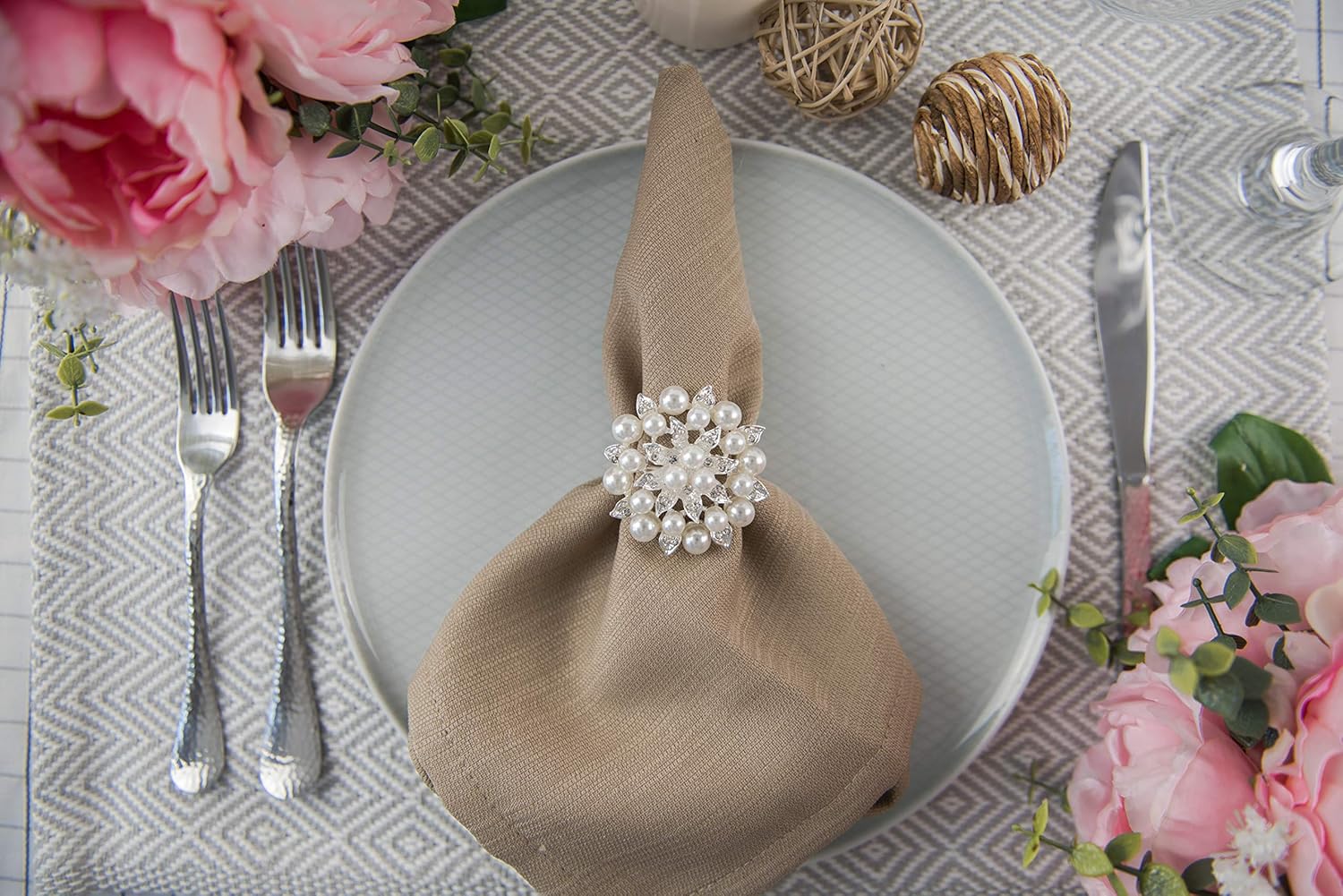 Royalmount Napkin Ring Dinning Table Accessory for, Home, Kitchen, Wedding, Baby Shower, Party Decoration (4): Home & Kitchen