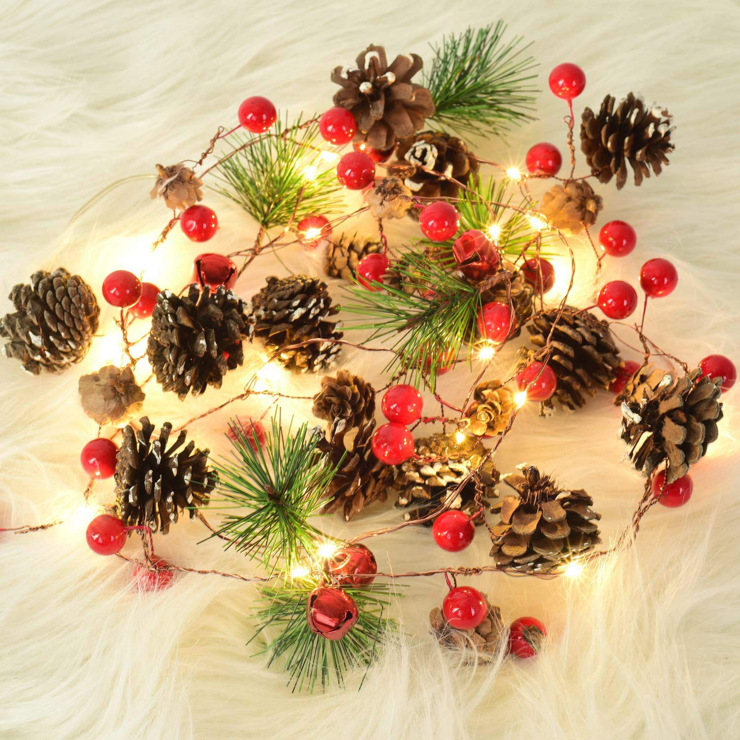 Xndryan Christmas Garland with Lights, 2M 20 LED Pine Cone String Lights Berry Garland with Lights Indoor Christmas Decorations, Door Fireplace Xmas Artificial Garland Fairy Light