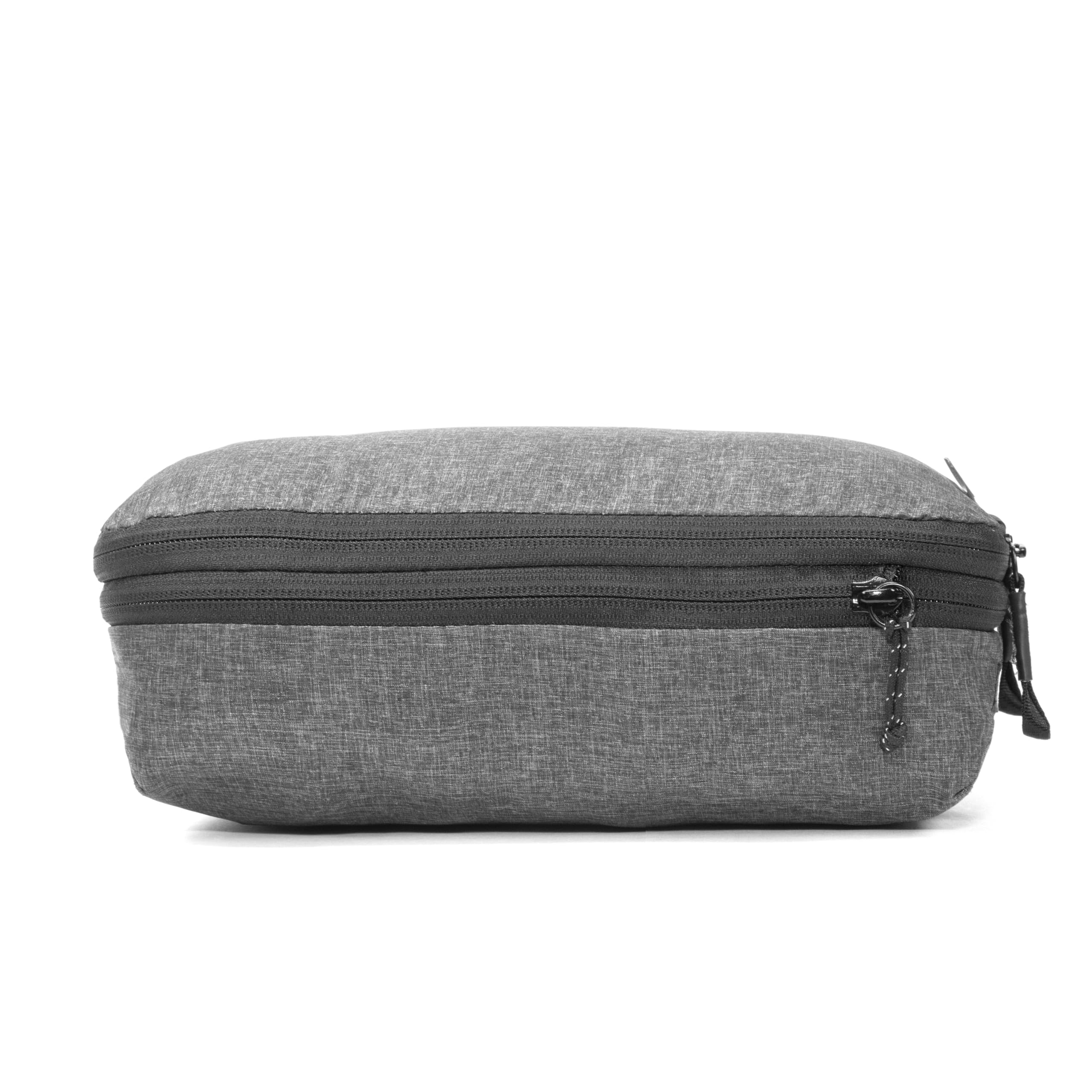 Peak Design Packing Cube, Charcoal, Weatherproof Luggage Cube with Dual Compartment Organization, Expansion and Compression, Zipper Opening, Travel Organizer for Men and Women, Size M