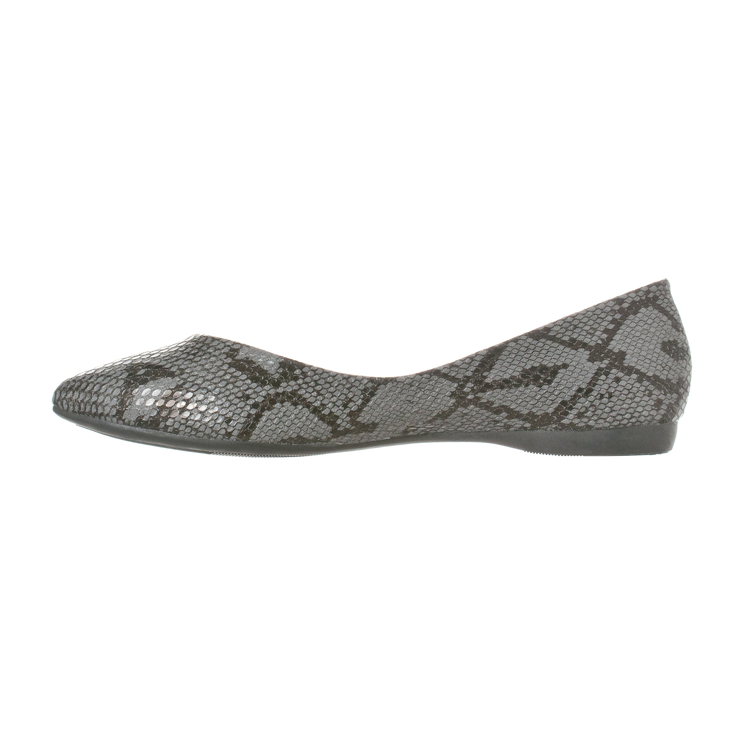 Riverberry Women's Ella Basic Closed Pointed Toe Ballet Flat Slip On Shoe - Image 3