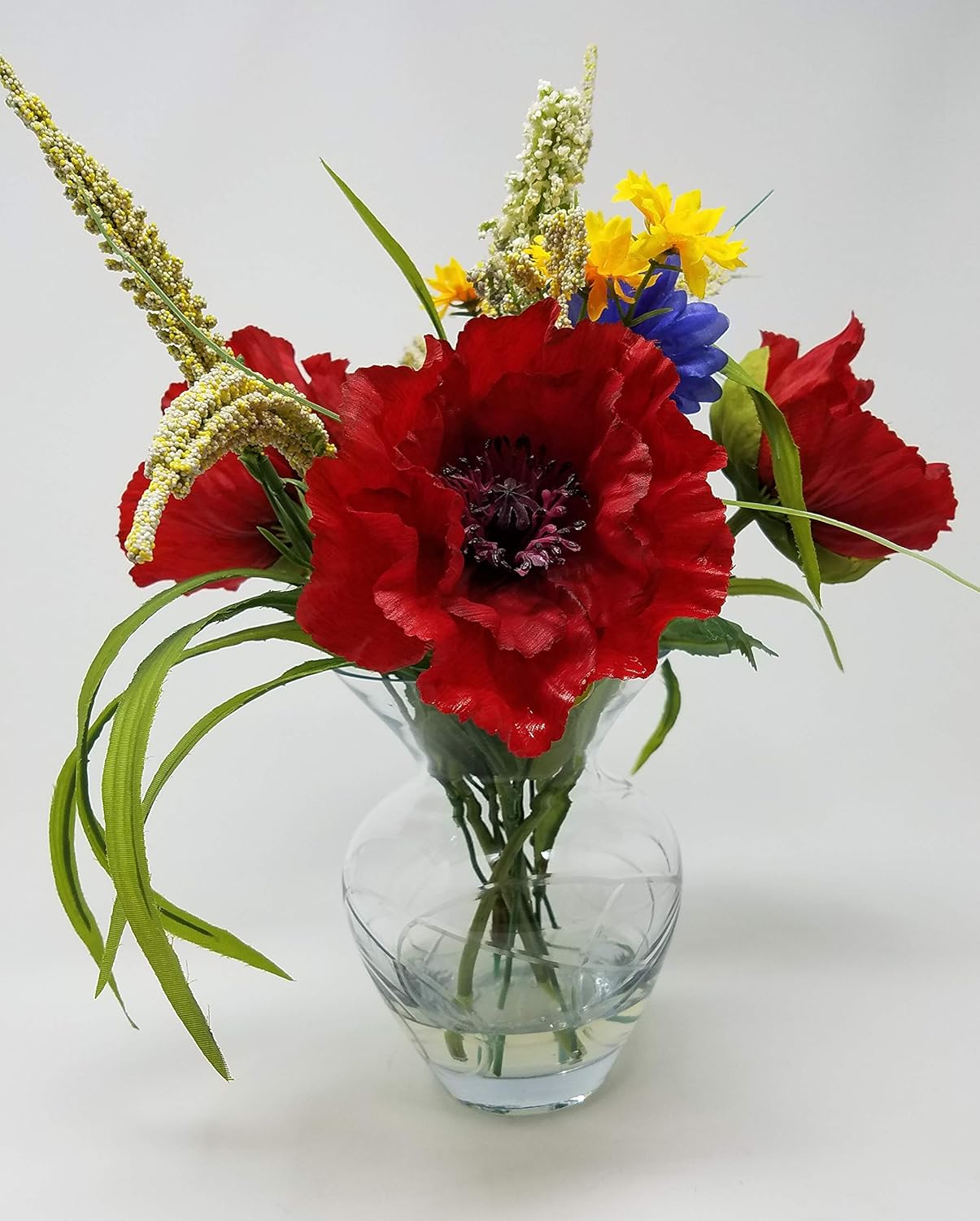 Amazon Com Floral Arrangement In Clear Glass Vase Poopy Flower