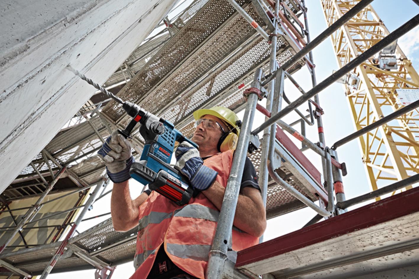 Перфоратор аккумуляторный bosch gbh 36 vf-li plus 4. Перфоратор аккумуляторный bosch gbh 36 vf-li plus 4. Кнопка bosch gsr 1800 li-ion. Li plus. Плюс-сайз кэтрин ли.