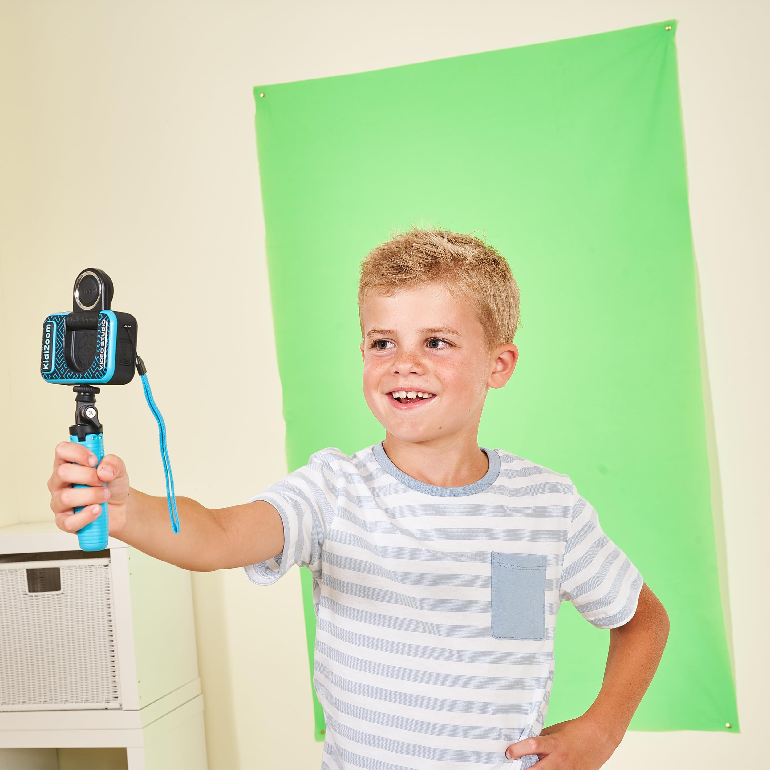Vtech Kidizoom Video Studio HD blau – Kinderkamera mit Greenscreen, Stativ, Effekten, Selfielinse und vielem mehr – Für Kinder von 5-12 Jahren, único 4