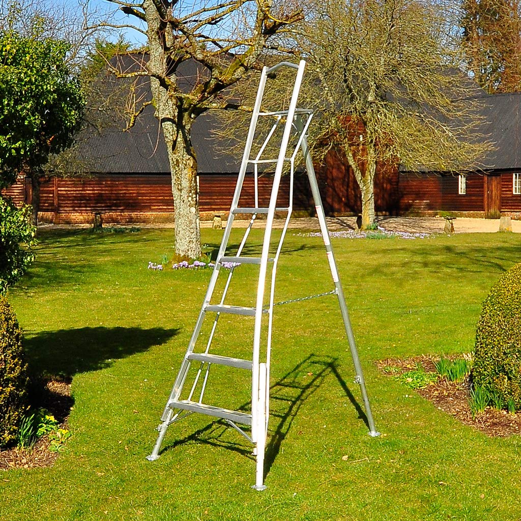 Henchman AIO240, Garden Tripod Ladder, 2.4m (8ft), 8 Tread, Aluminium, 3 x Adjustable Leg