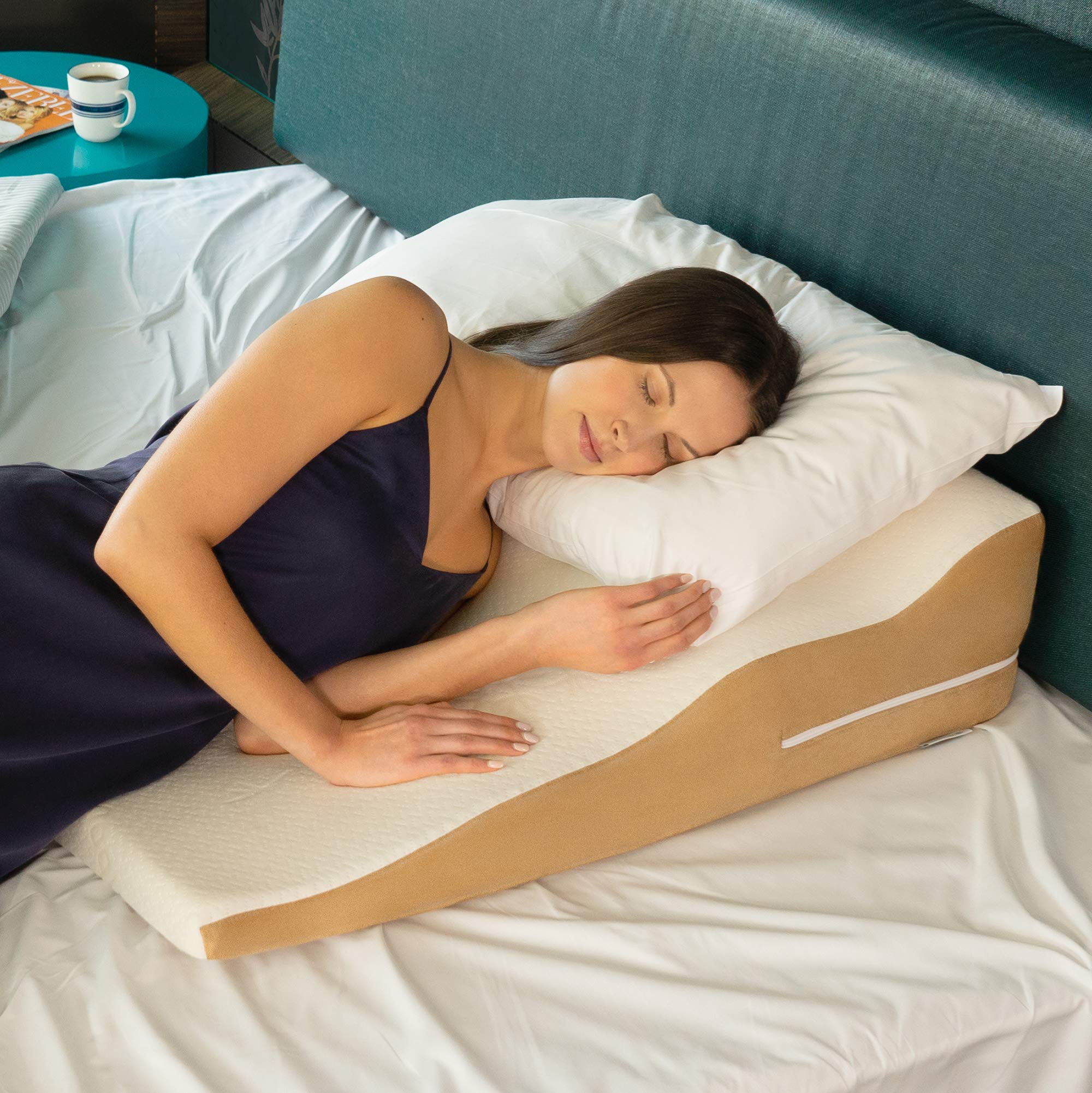 Avana Contoured Bed Wedge 24