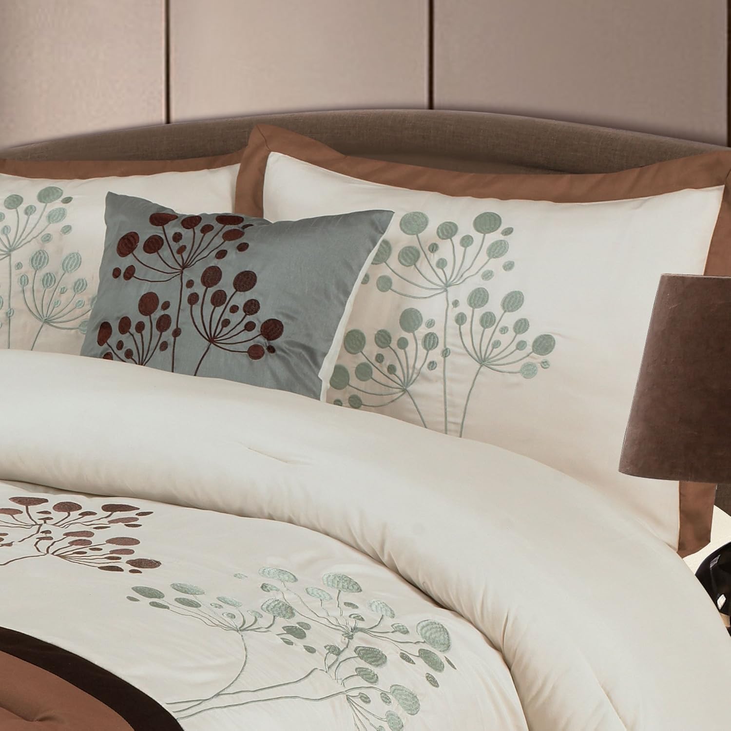Lavish Home Brooke 7 Piece Embroidered Comforter Set Queen 66 Mf7pc Q 002