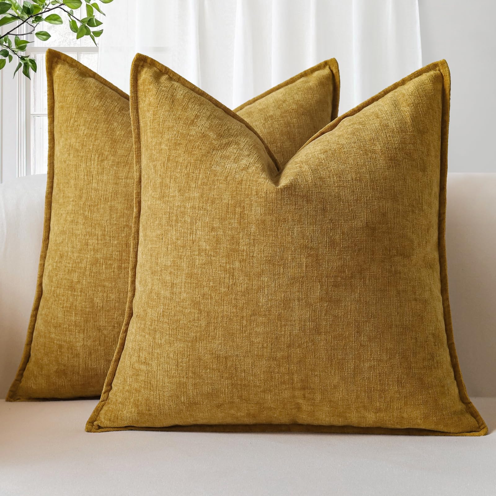 Sungeek Set of 2 Soft Chenille Cushion Covers 50x50cm Square Decorative Throw Pillow Covers with Stitched Edge Solid Dyed Pillow Cases Covers for Home Decor Couch Sofa Bed Living Room, Yellow