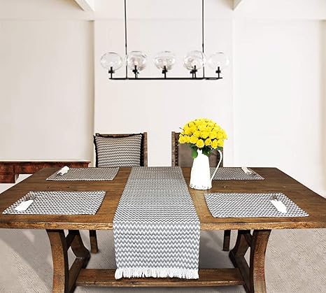 Amazon Com Chevron Placemats Large 13 X 19 Inch Cotton Yarn Placemat Farmhouse Placemats For Dining Table Coffee Table And Entryway Tabletops Chic Cloth Placemats In 4 Pcs Placemats Black Home Kitchen