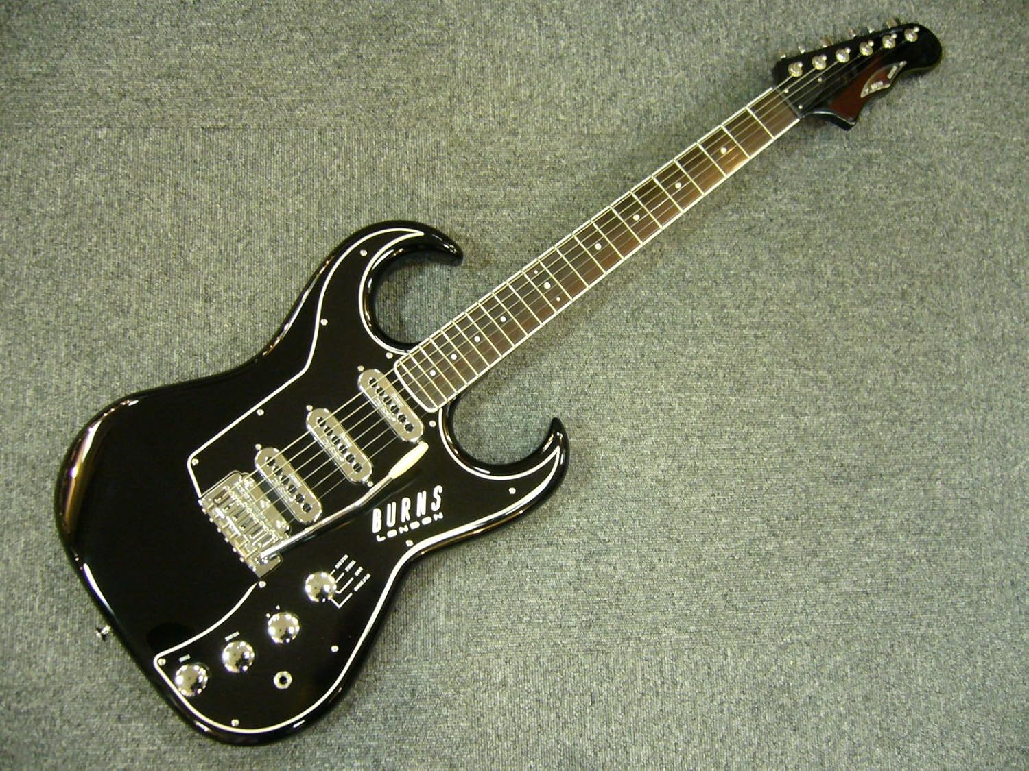 Amazon Burns Bison BLK エレクトリックギター (バーンズ) 楽器・音響機器 楽器