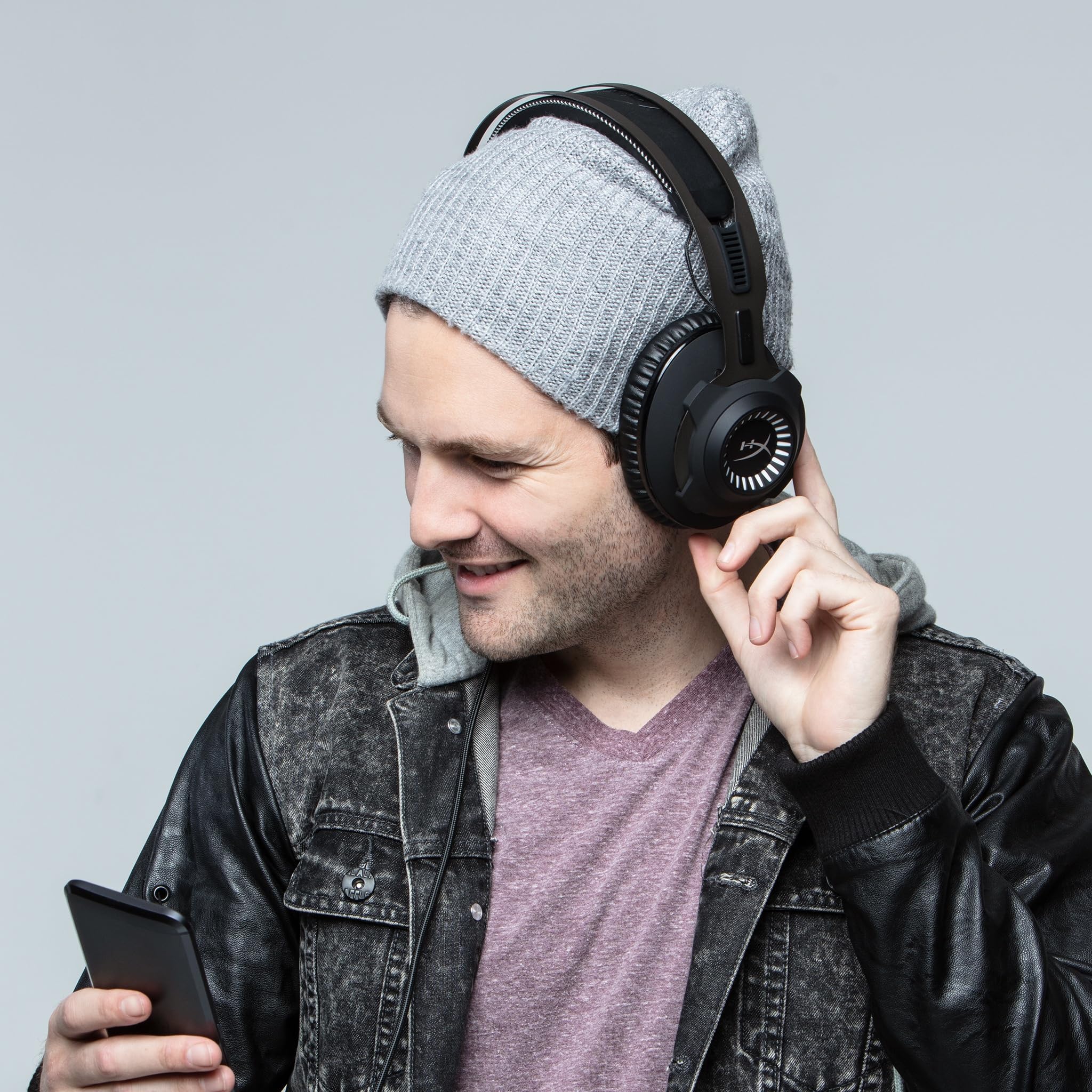 HyperX Cloud Revolver - Gaming Headset with HyperX 7.1 Surround Sound, Signature Memory Foam, Premium Leatherette, Steel Frame, Detachable Noise-Cancellation Microphone