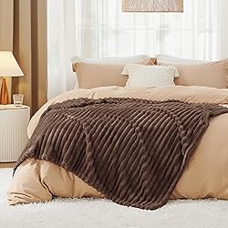 Bedsure GentleSoft Fondue Fudge Fleece Blanket for