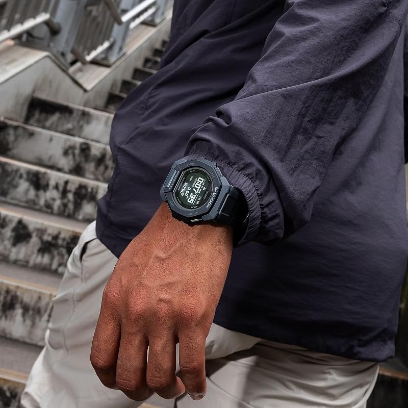 Montre Digital Quartz pour Hommes G-Shock G-Squad