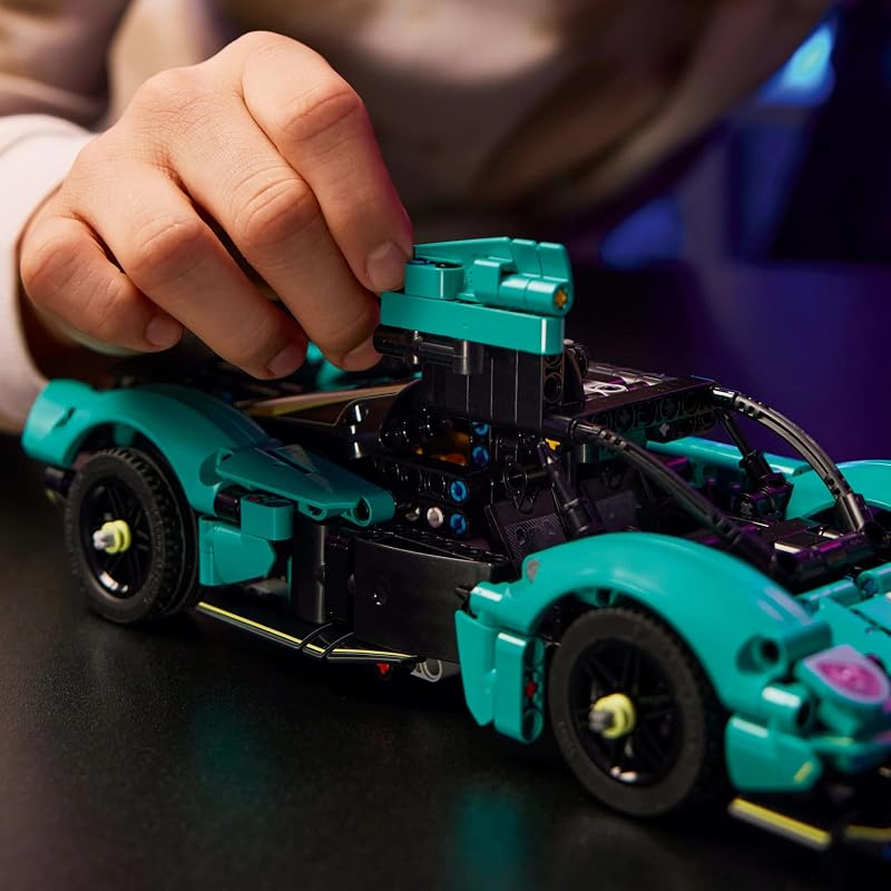 Technic Aston Martin Valkyrie 42208