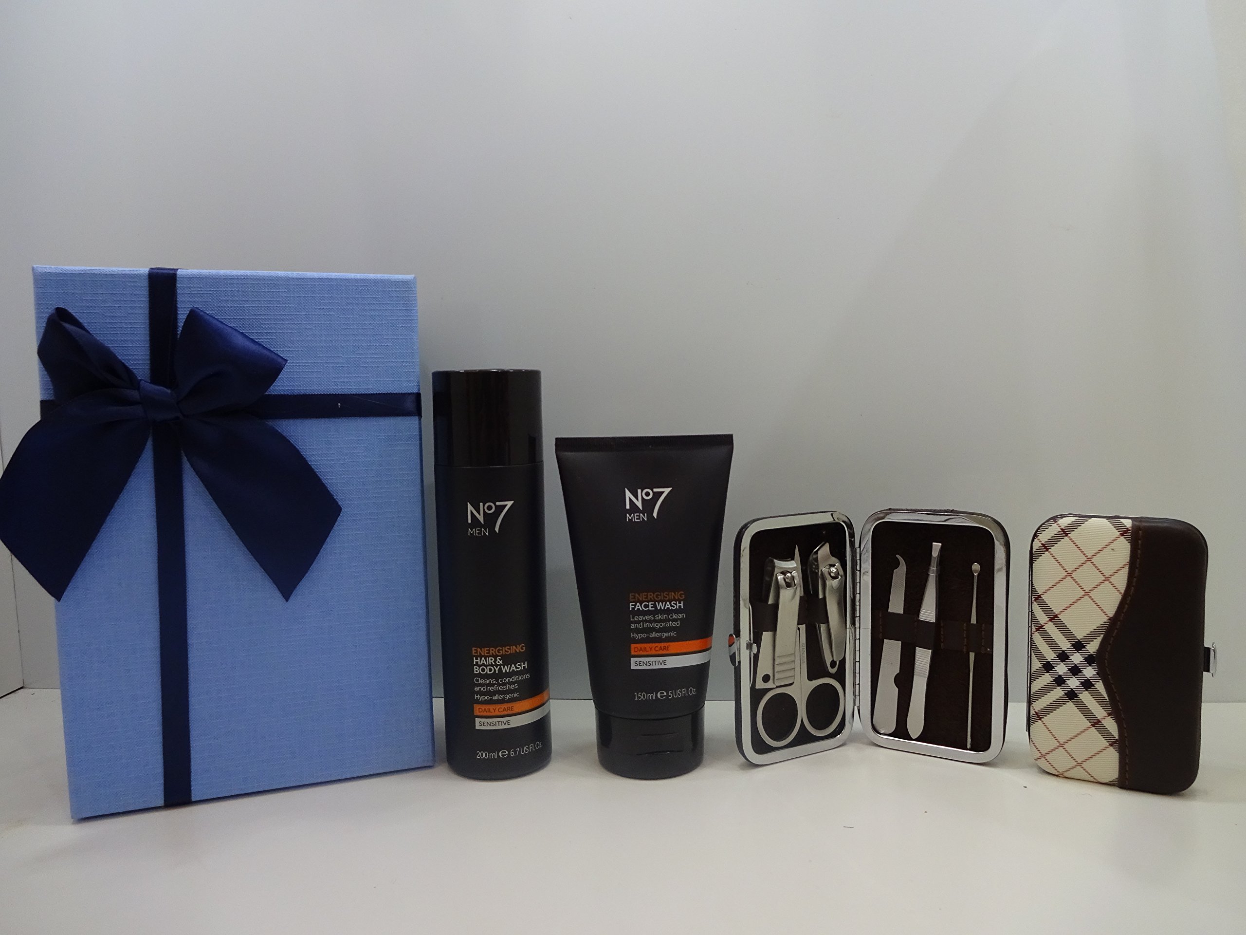 No7 Men's Travel Set