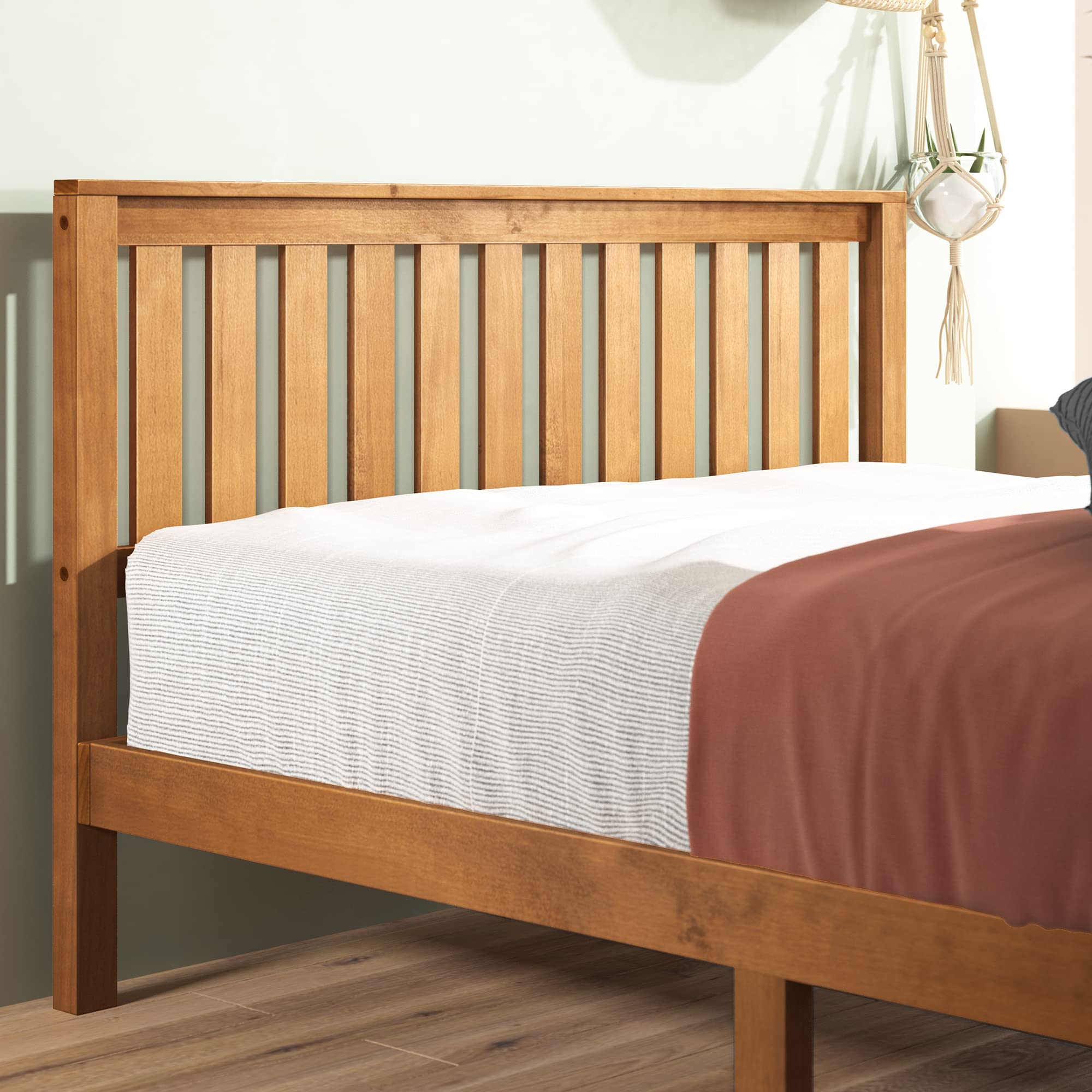 ZINUS Alexia Wood with Wood Headboard Bed Frame with headboard / Solid