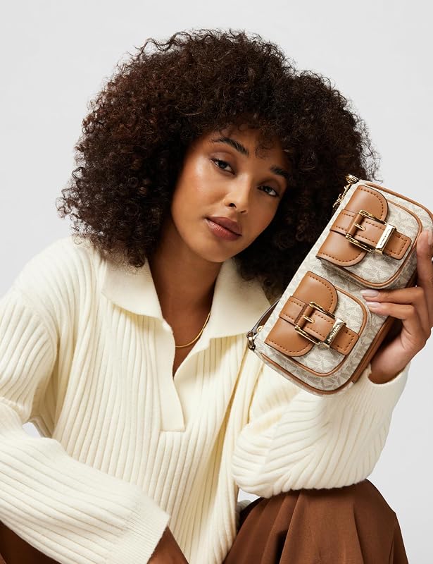 32S5GZCU1B-149 SM CONV POUCHETTE Women VANILLA/ACRN Size One Size