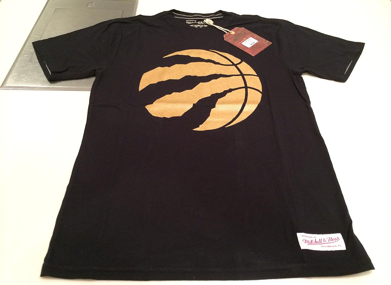 toronto raptors black and gold shirt