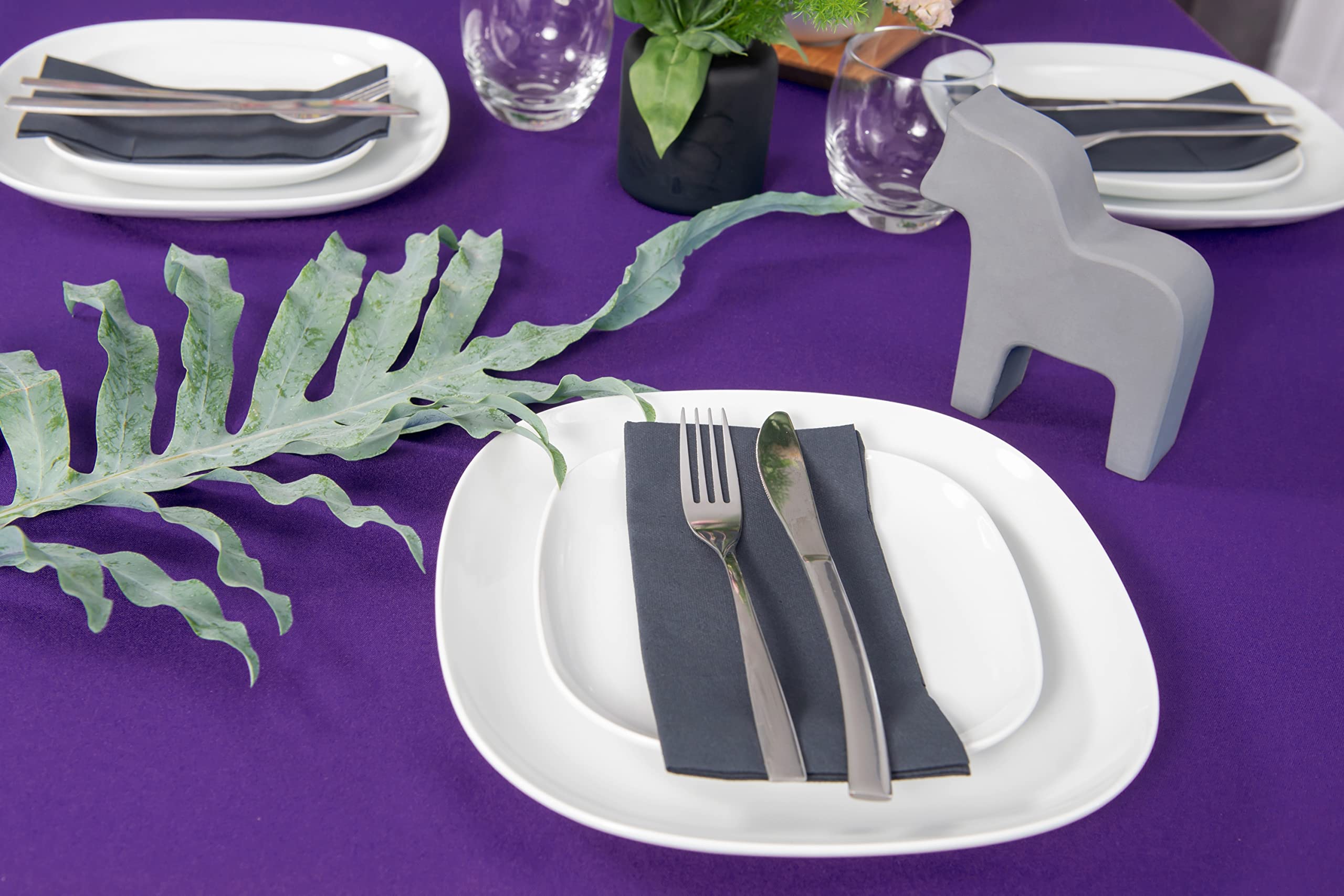 NIBLO Tablecloth Table Runner Table Linen Table Decoration Table Cloth (Purple, Tablecloth - 140 x 200 cm)