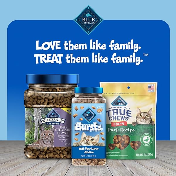 BLUE BUFFALO BURSTS CRUNCHY & CREAMY CAT TREATS, GREAT FOR TRAINING, PAW-LICKIN’ CHICKEN, 5-OZ BAG