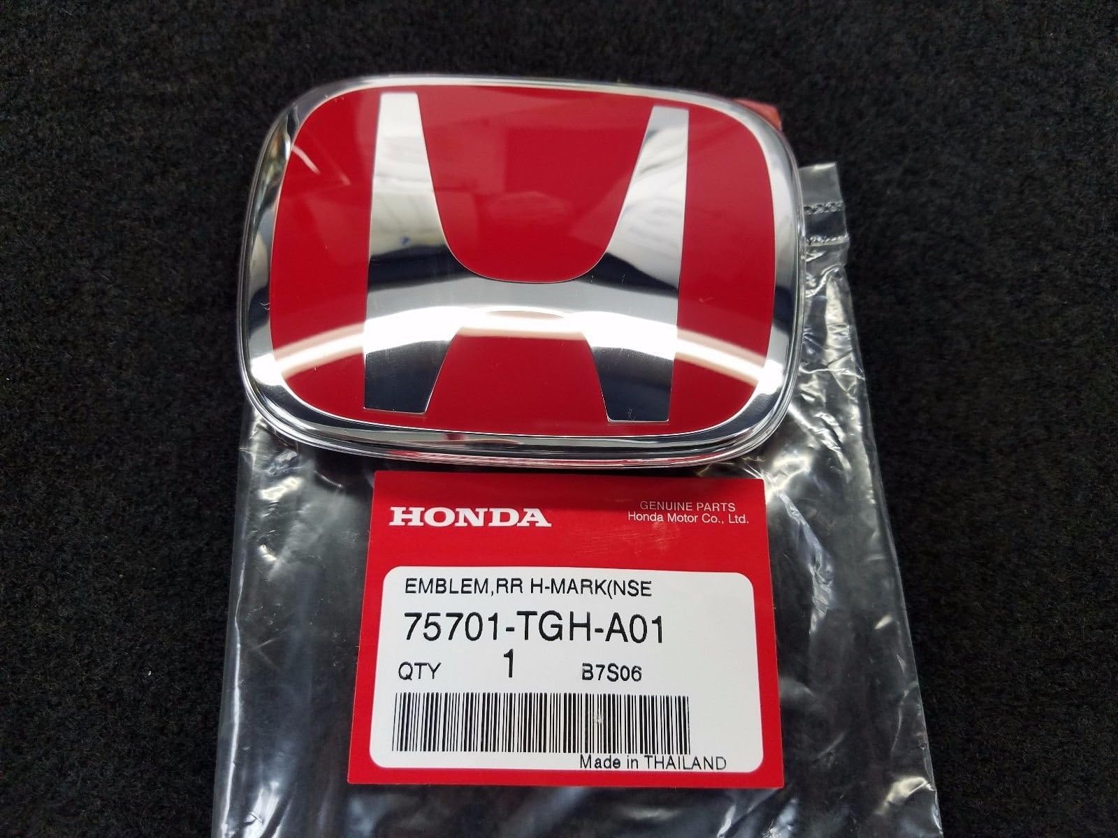 1PCS AUDM OEM 75701TGHA01 TYPE R RED REAR EMBLEM BADGE FOR HONDA CIVIC SEDAN HATCH 2017-2019