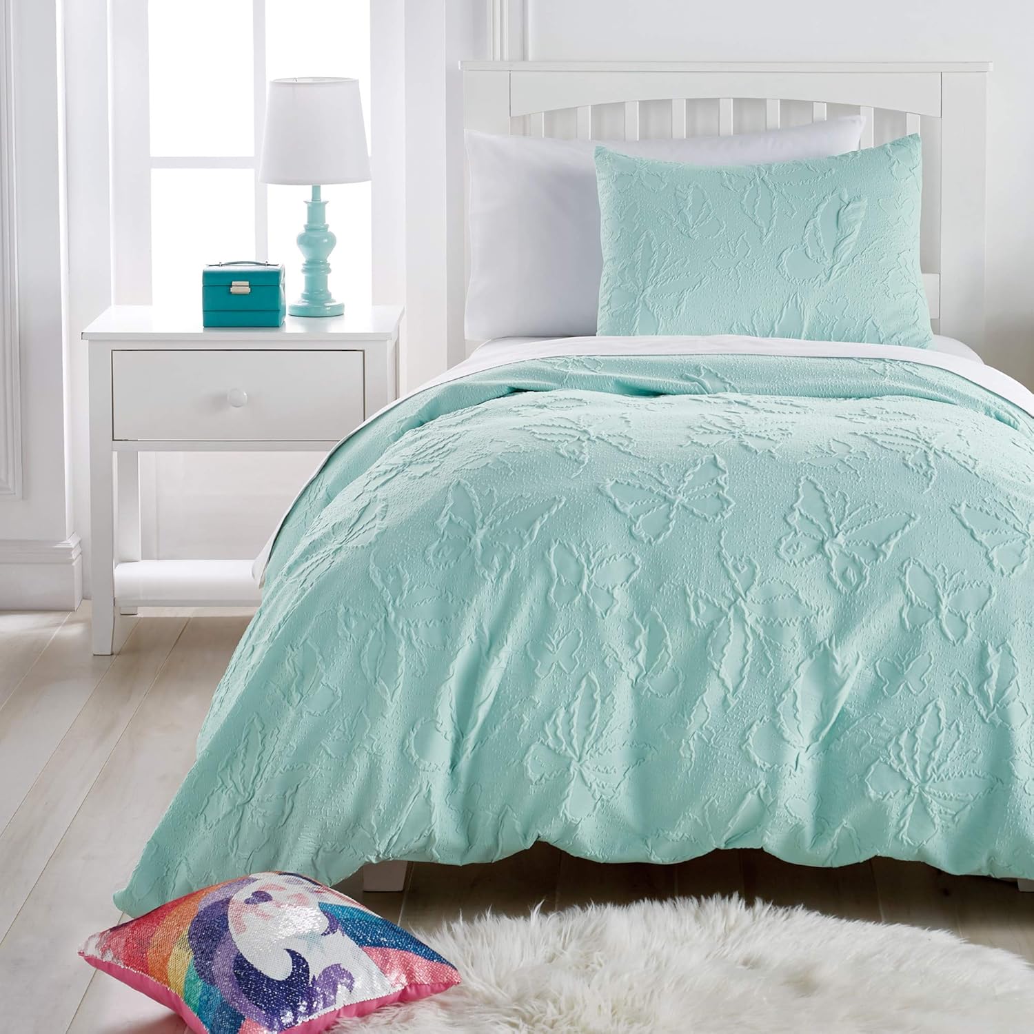 Amazon Com Dream Factory Kids 2 Piece Easy Wash Super Soft Microfiber Comforter And Pillow Sham Set Twin Mint Butterfly Microsculpt Home Kitchen