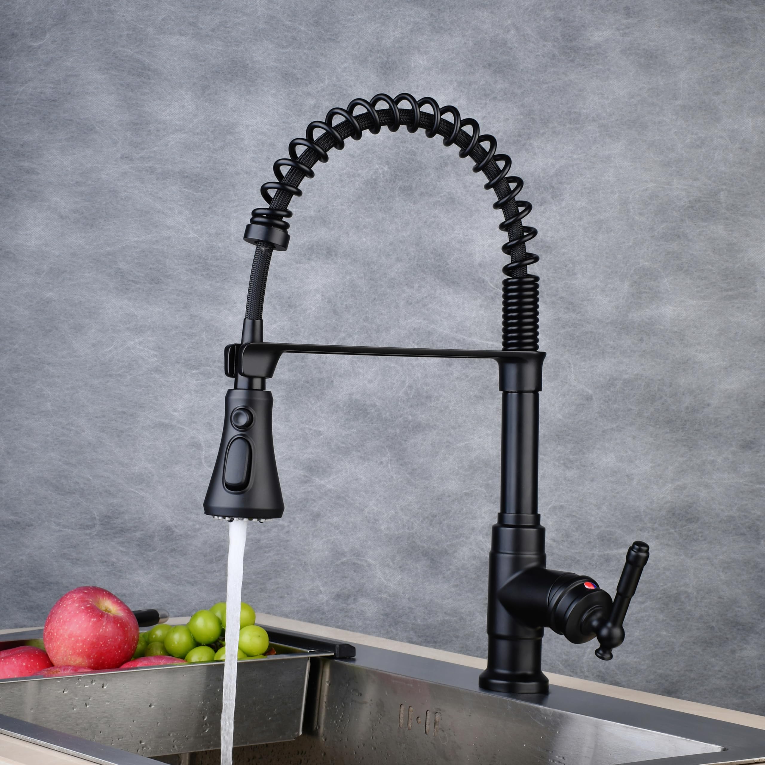 Pull Out Commercial Kitchen Taps：Professional High Arc Kitchen Sink Taps with Swivel Spout and Pull Out Sprayer - Multifunctional Nozzle, Beelee BL1760B