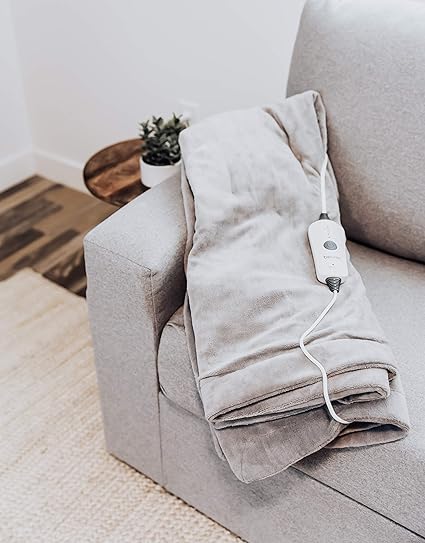 Beurer HD71 Heated Electric Blanket | Cozy-Soft Fleece Throw, Auto shut-off, 50&rdquo; x 60&rdquo; in (Adult Size) | Portable Heating Blanket for Bed, Desk &amp; Office | with Control | Perfect for Home &amp; Travel