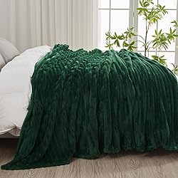 NEWCOSPLAY Super Soft King Blanket Dark Green