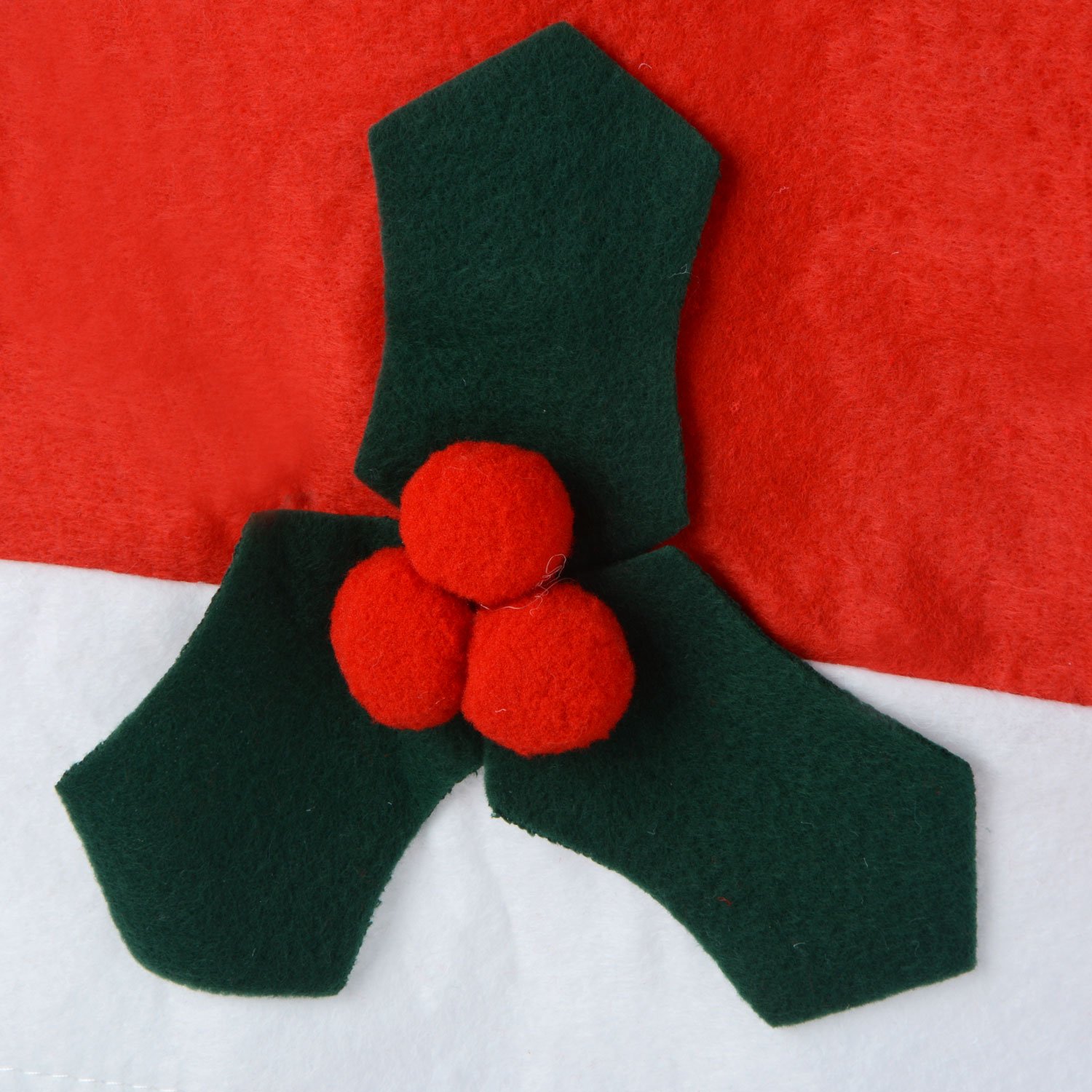 MUITIBOM 4 pcs Christmas Chair Back Red Christmas Dining Chair Back Cover Christmas Kitchen Chair Slip Covers Kitchen Dining Room Chairs Cover Santa Claus Hat Slipcovers Decoration