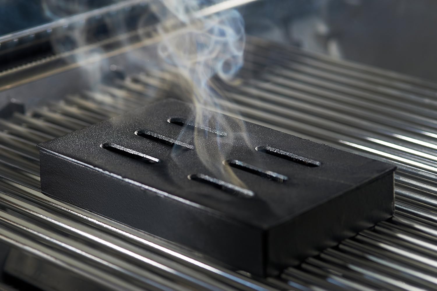 GrillPro 00150 Cast Iron Smoker Box : Freestanding Grills : Kitchen & Dining
