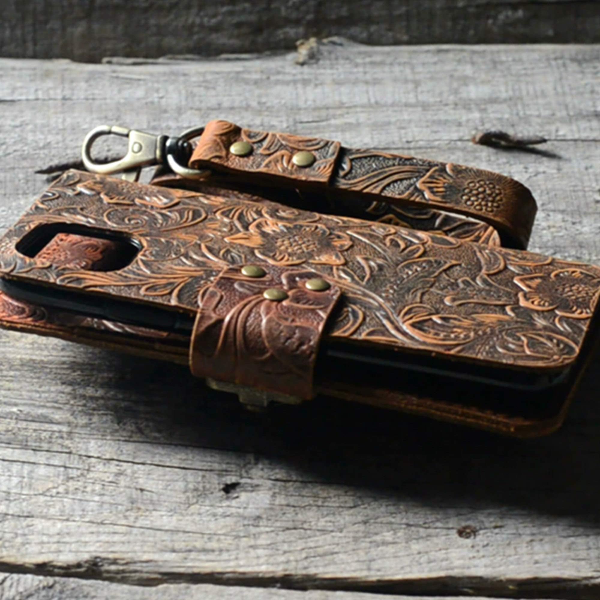 Handmade Genuine Leather Distressed Book Syle Wallet For Iphone 11 Pro 5.8 Inches Wallet Case With Wristlet Brown Italian Stand